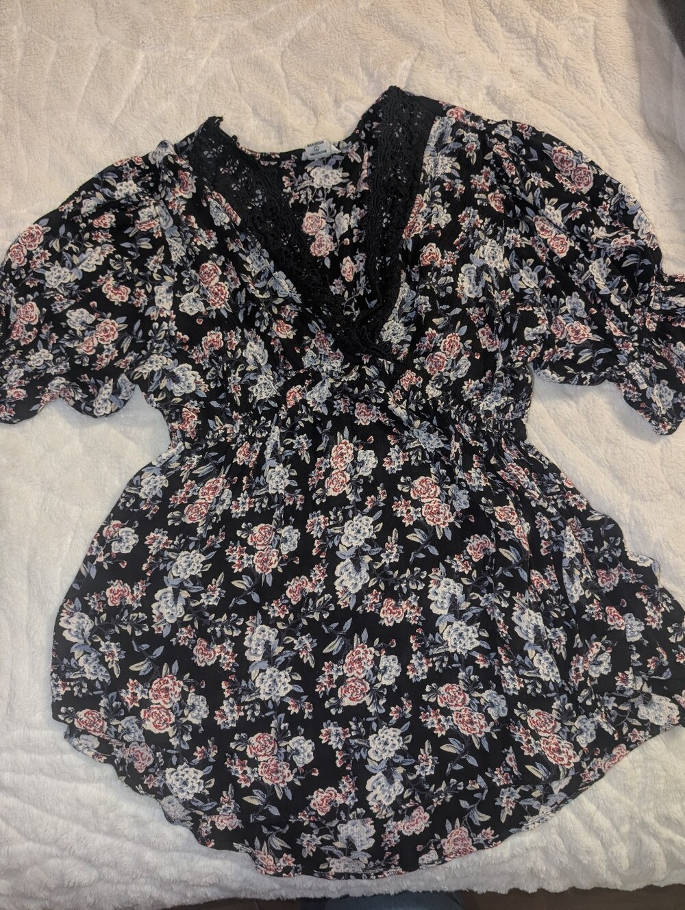 Romantic Gypsy- Black Floral Top With Lace Yrim
